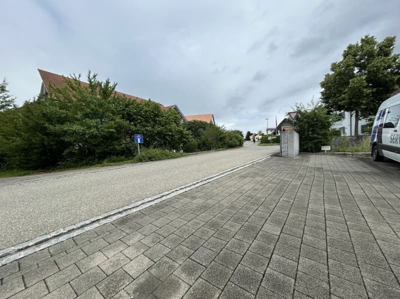 PLACES DE STATIONNEMENT À LOUER (4)