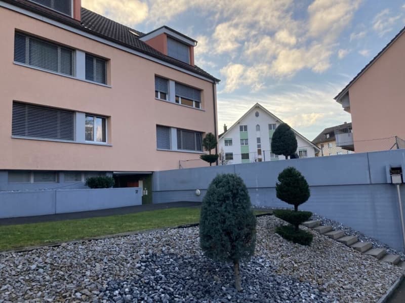 Frenkendorf / 3 pièces appartement au rez-de-chaussée (1)