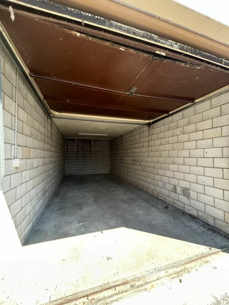 Frick / Garage box with forecourt (2)