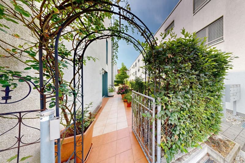 6.5 Room Corner House in Schlieren (6)