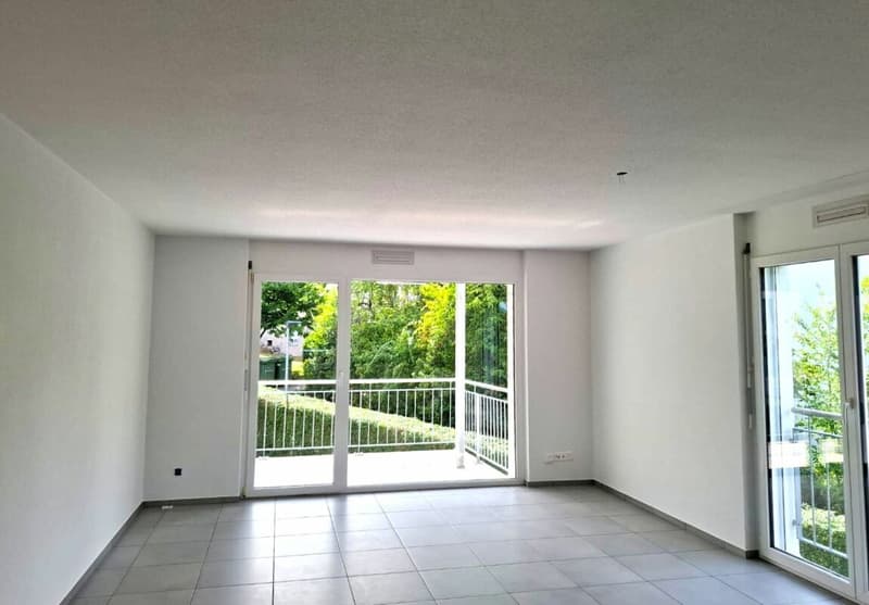 SCHÖNE WOHNUNG MIT GROSSEM BALKON (6)