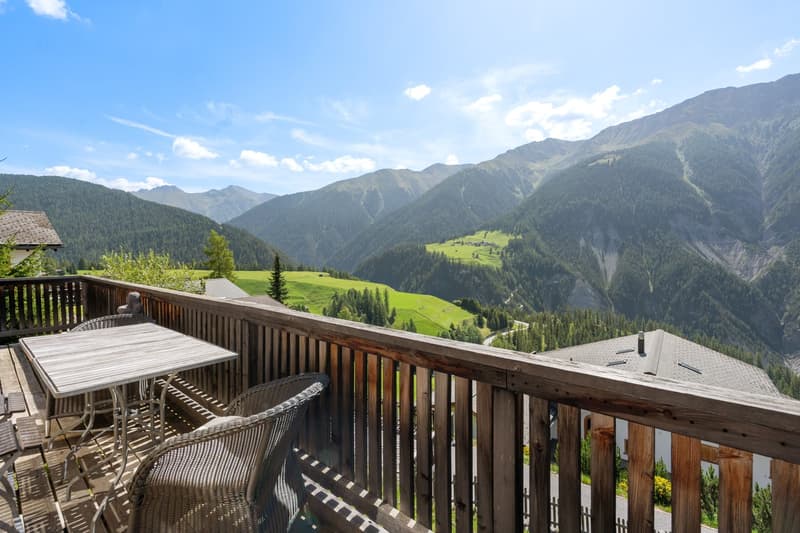 Un refuge avec une vue infinie à Davos Wiesen (7)
