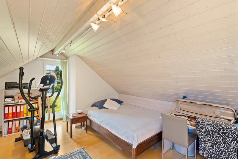Charmantes 5.5-Zimmer-Doppeleinfamilienhaus in Hedingen (10)