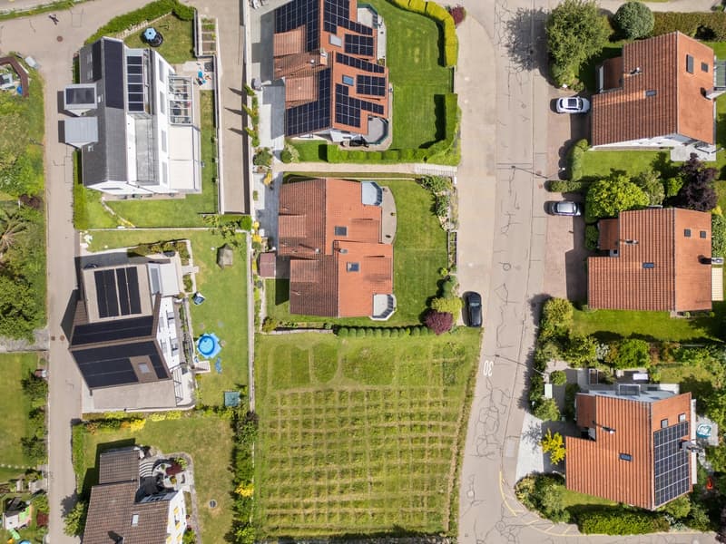 Charmantes 5.5-Zimmer-Doppeleinfamilienhaus in Hedingen (3)
