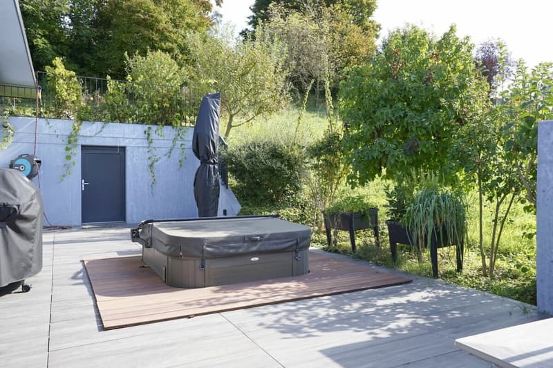 Casa a terrazza unica con piscina, vista panoramica, e comfort abitativo elevato (12)
