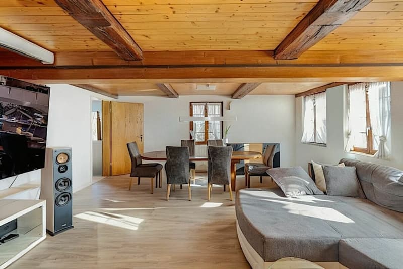 HEIMELIGE 4.5-ZIMMER MAISONETTE-WOHNUNG (3)