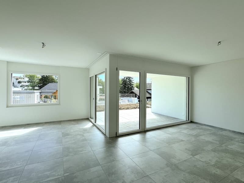 GROSSZÜGIGE PARTERREWOHNUNG MIT GEDECKTEM SITZPLATZ Kopie (3)