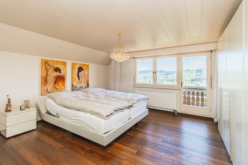 7.5-room country house villa in a prime location with a great view (12)