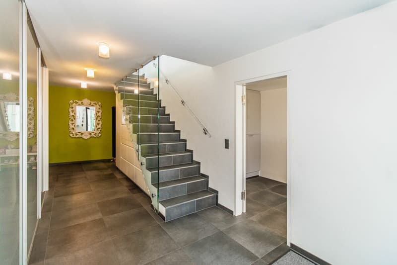 Modern 6.5-room terraced house with a far-reaching view and a spacious outdoor area (15)