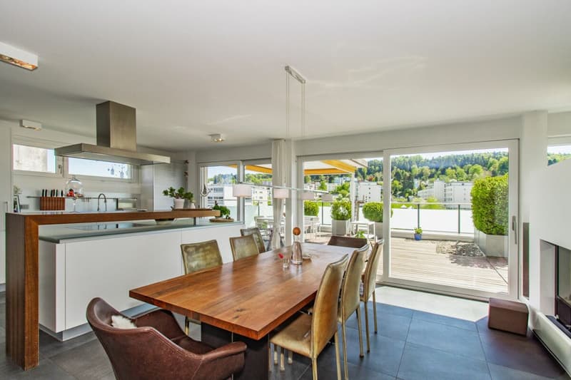 Modern 6.5-room terraced house with a far-reaching view and a spacious outdoor area (10)