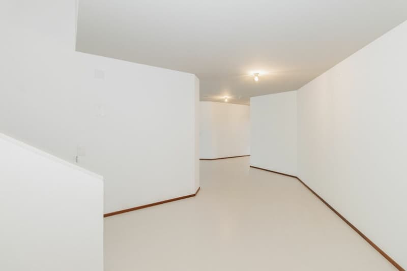 Large 6.5-room DEFH in a preferred residential area - modernized and immediately available (14)