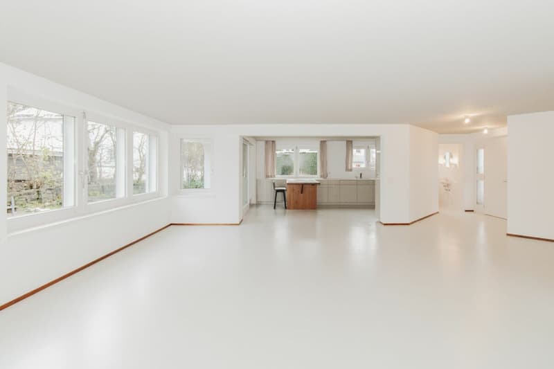 Large 6.5-room DEFH in a preferred residential area - modernized and immediately available (5)
