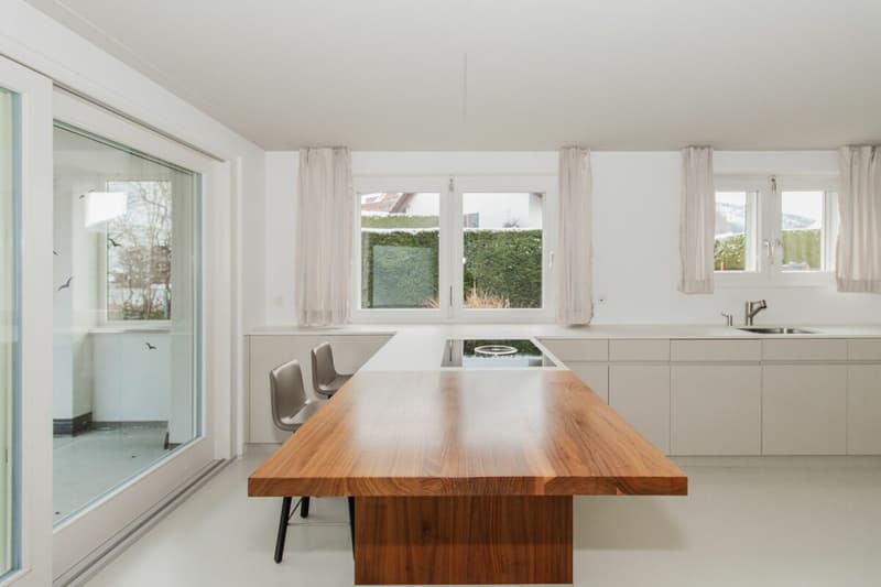 Large 6.5-room DEFH in a preferred residential area - modernized and immediately available (9)
