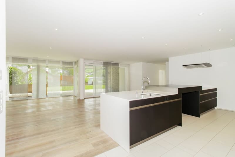 Premium garden apartment with huge outdoor area and panoramic view (9)