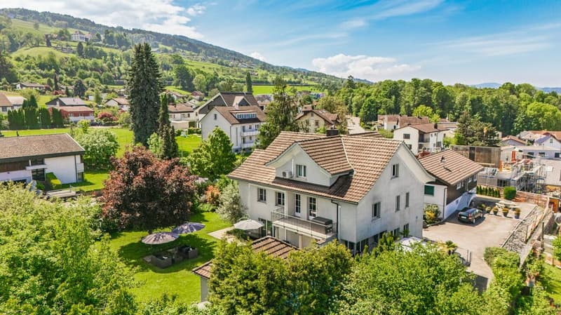 7.5-room country house villa with lake view on a large plot of land (4)