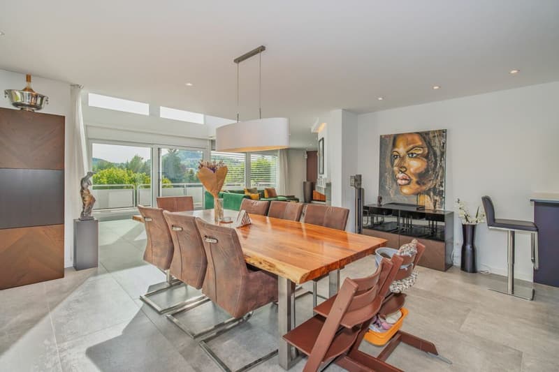 Luxuriöse Villa mit weitläufigem Grundstück, Pool und Privatsphäre (11)