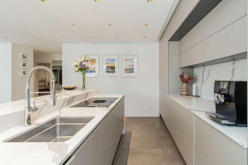 Maison unifamiliale de luxe avec construction de haute qualité et piscine extérieure (9)