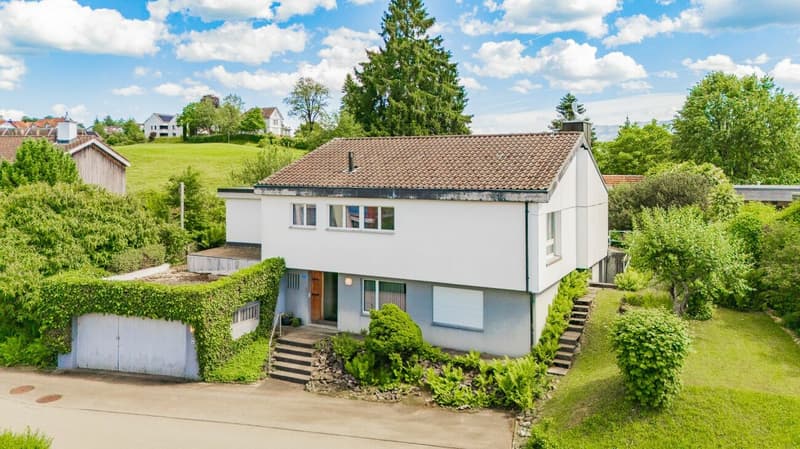 Rare Opportunity - Premium Location with Development Potential (2)
