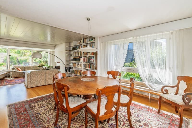 Rare Opportunity - Premium Location with Development Potential (12)