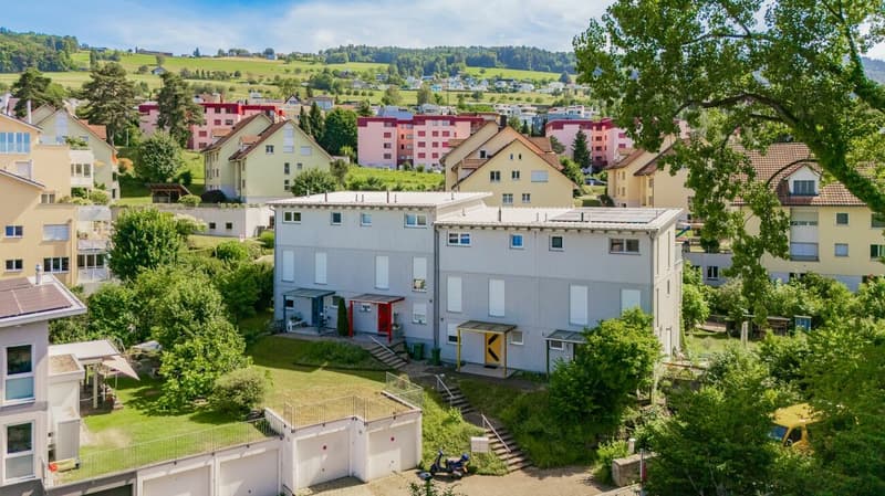 Spacious 5.5-room semi-detached house near the lake (4)