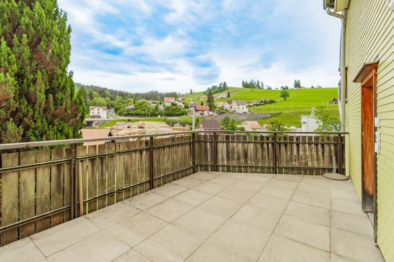 Spacious 6.5-room single-family house with versatile space offer (11)