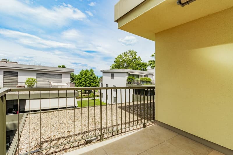 Appartement d'attique moderne dans un quartier résidentiel préféré (13)