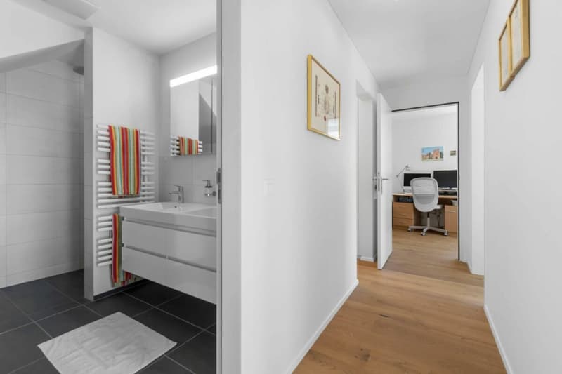 Casa unifamiliare moderna con panorama alpino (9)