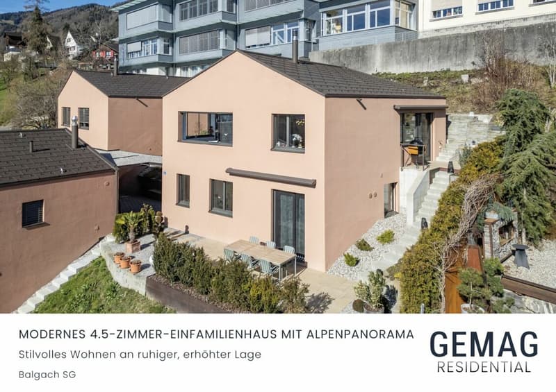 Casa unifamiliare moderna con panorama alpino (1)