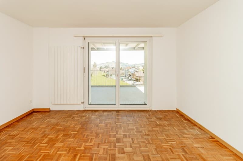 Naturnahes Wohnen mit grosszügigem Balkon und idyllischer Umgebung (5)