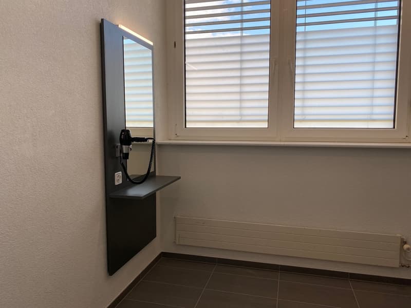 Office space on the 2nd and 3rd floors in the Schwerzi industrial and commercial park for rent (5)