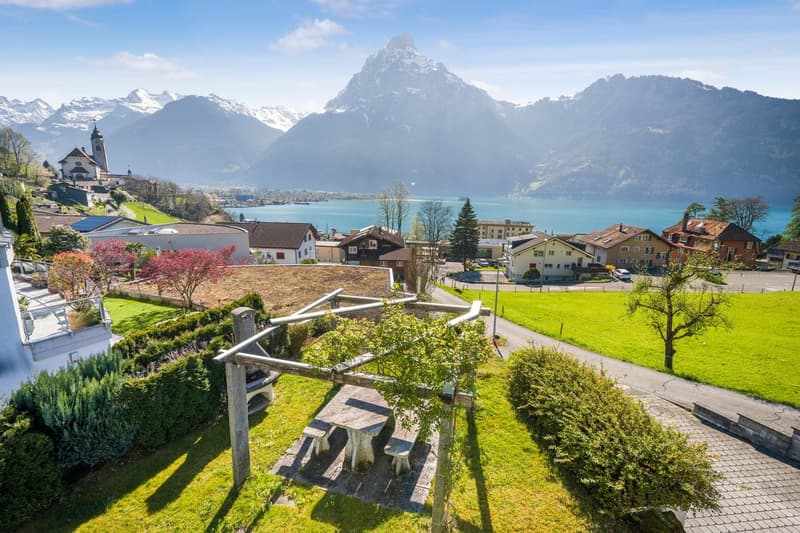 Paradise Single-Family Home with Panoramic View (2)