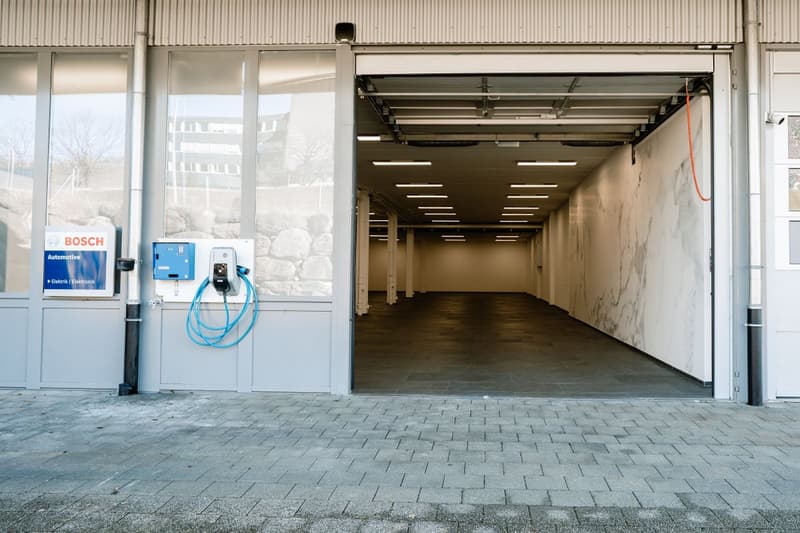 Showroom in prime location in the canton of Zug (6)