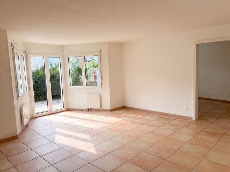 Idyllische Gartenwohnung mit Seesicht (11)