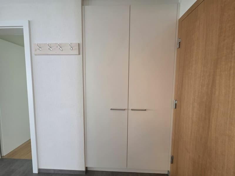 Praktischer Einbauschrank beim Eingang
