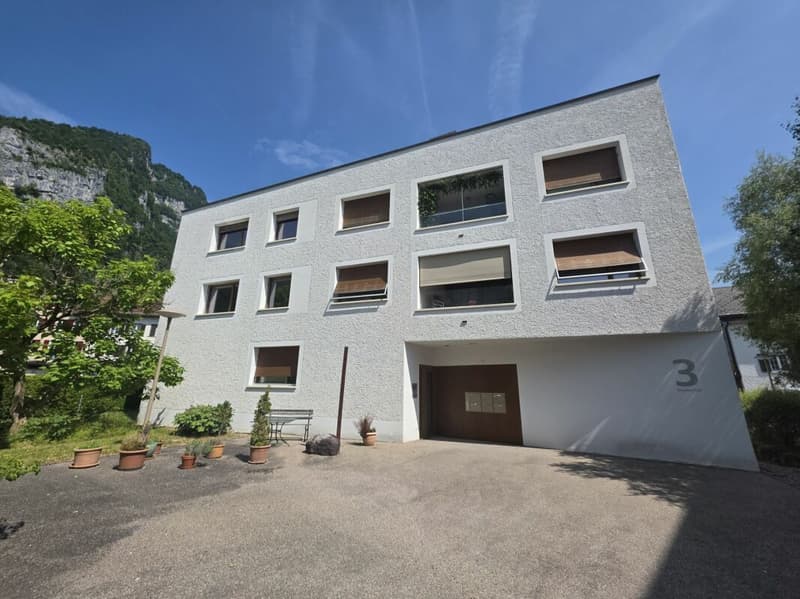 Appartement 3.5 pièces au centre de Näfels (1)