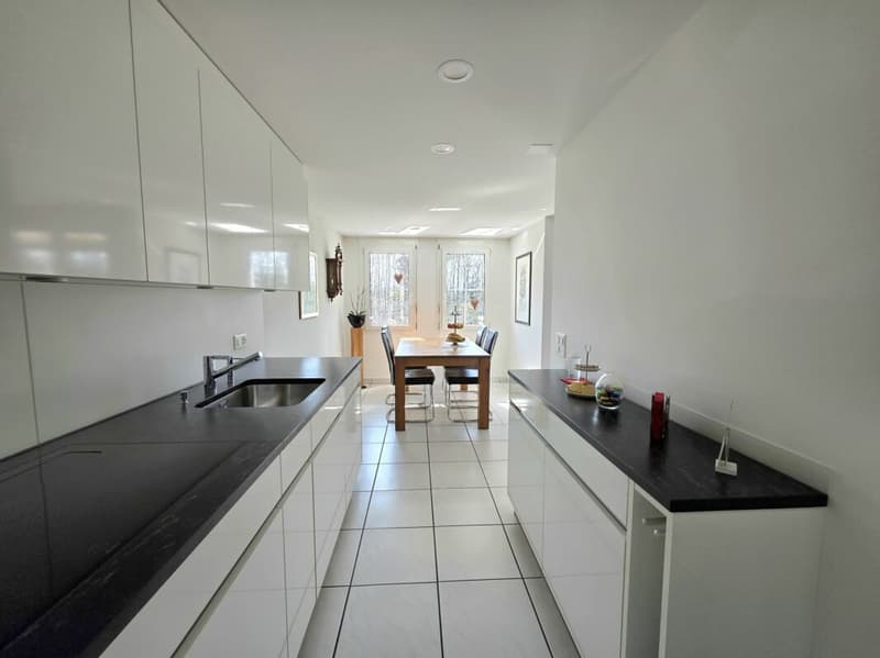 Wunderschöne 4 1/2 Zimmer-Wohnung (5)