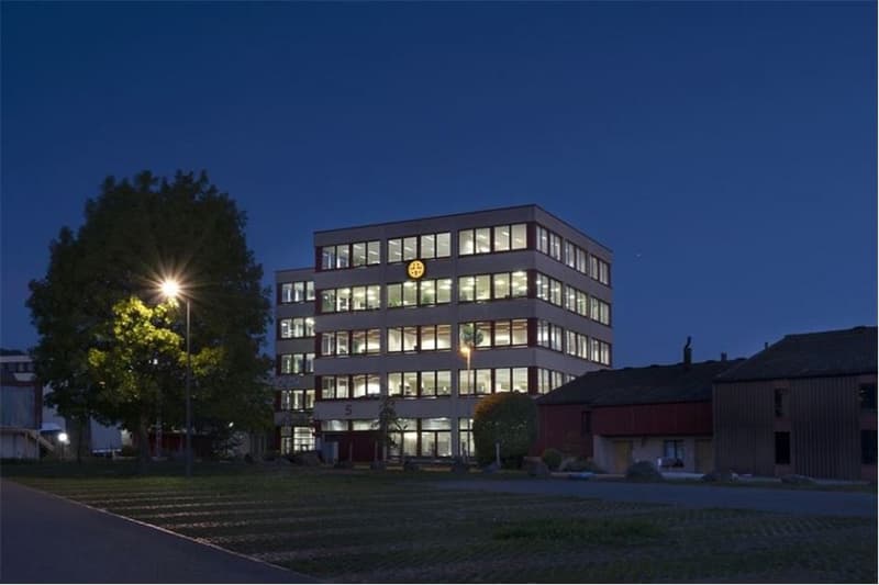 33 - 128 m2 Büro- und Gewerbeflächen 2. OG (2)