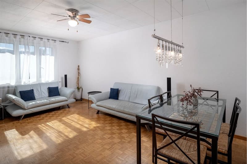 4.5 -Zimmerwohnung im obersten Stockwerk (2)
