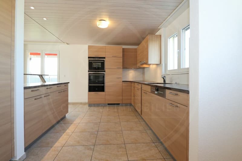 Appartement spacieux 3½ pièces au 1er étage à Birrhard à louer (3)