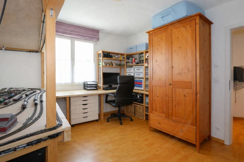 RESERVED: Between City & Nature: 5.5-Room Apartment near Baden & Zurich (12)