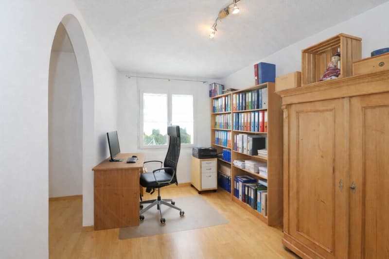 RESERVED: Between City & Nature: 5.5-Room Apartment near Baden & Zurich (13)
