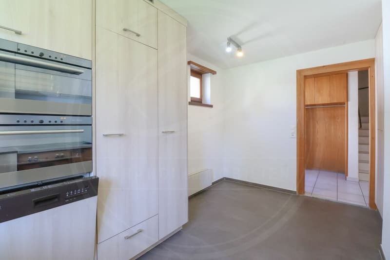Charmantes 6½-Zimmer-Haus mit viel Platz und rustikalem Flair in Wohlenschwil (4)