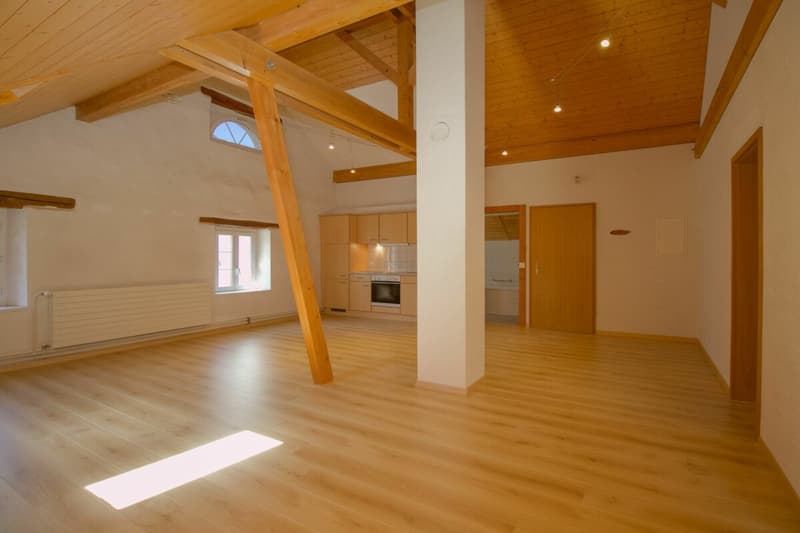 Ein Zuhause mit Charme - 3-Zimmer-Dachwohnung in Wohlenschwil (3)
