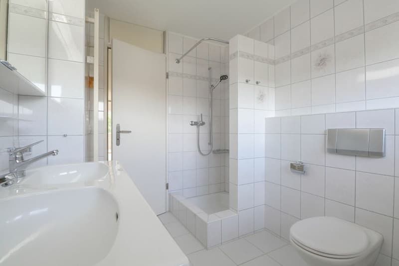 Grosszügige Parterre-Wohnung in Tägerig zu vermieten (6)