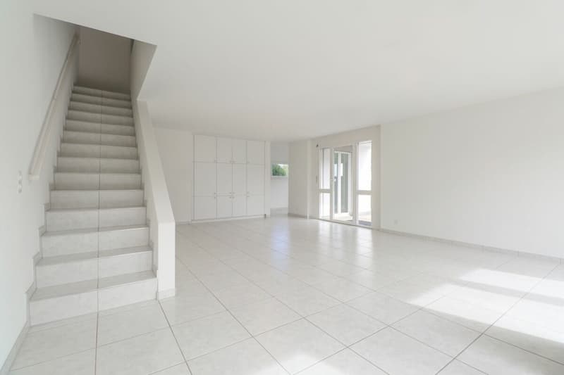 Grosszügige Parterre-Wohnung in Tägerig zu vermieten (4)