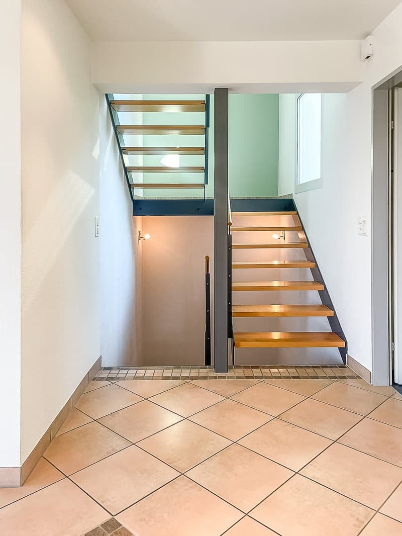 traumhaftes EFH mit Pool und privatem Waldstück an herrlicher Aussichtslage (9)
