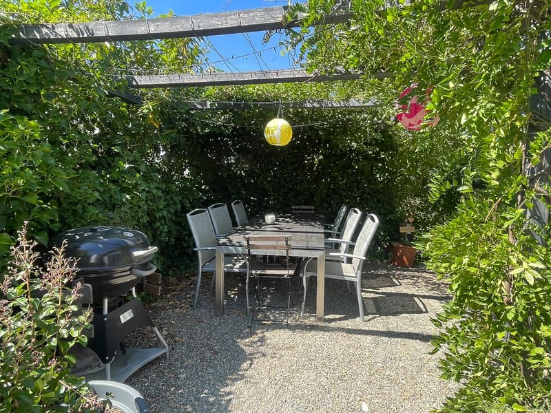 Detached house with separate entrance on the garden floor (ideal for practice, office, etc.) and hobby room (10)