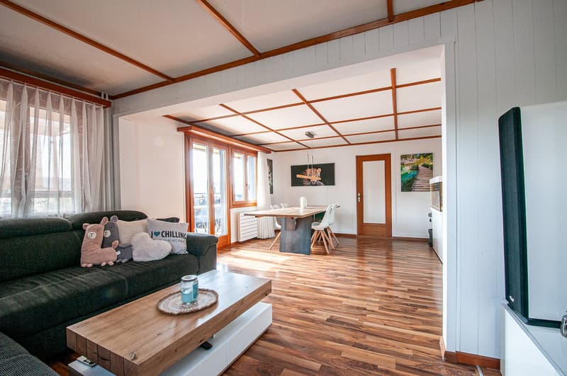 Einfamilienhaus mit Weitsicht und Potential an Top-Lage (1)