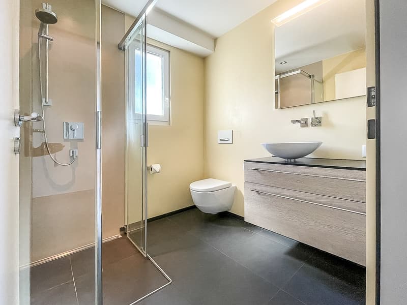 Traumhaftes EFH mit Pool und privatem Waldstück an herrlicher Aussichtslage (8)