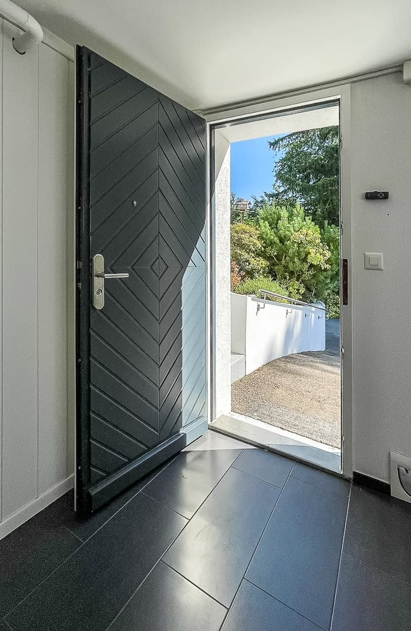 Traumhaftes EFH mit Pool und privatem Waldstück an herrlicher Aussichtslage (5)